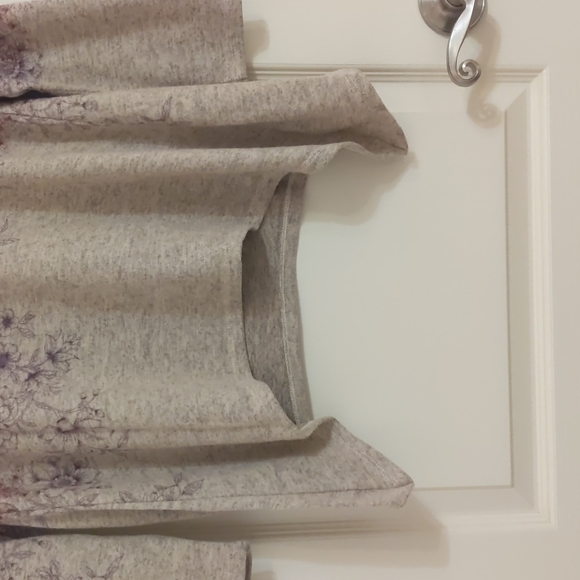 Bohemian cowl neck top - Picture 5 of 9